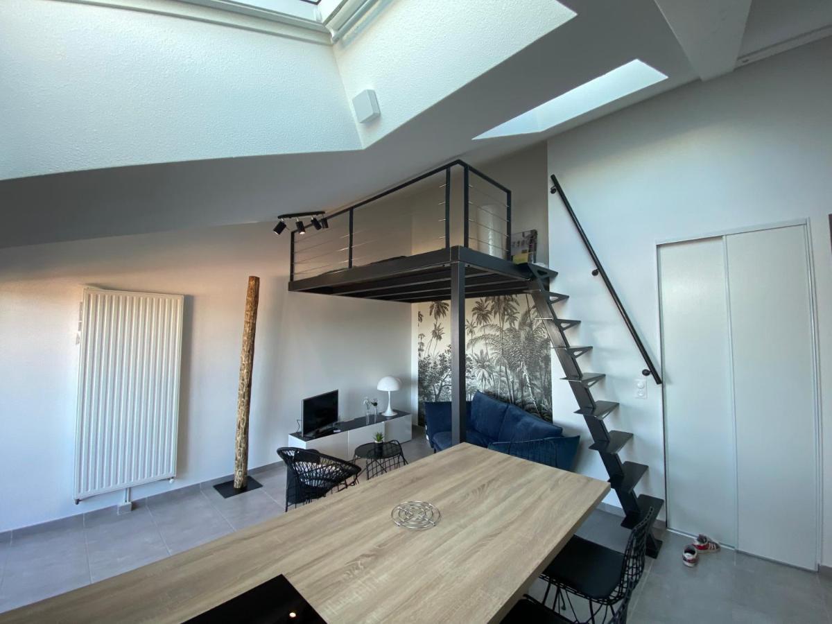 Appart & Fleurinoise Balcon Ascenseur Climatisation Fleurieux-sur-lʼArbresle Eksteriør bilde