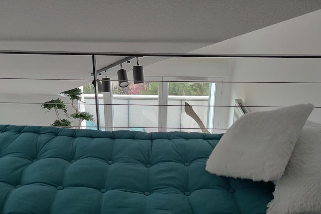 Appart & Fleurinoise Balcon Ascenseur Climatisation Fleurieux-sur-lʼArbresle Eksteriør bilde